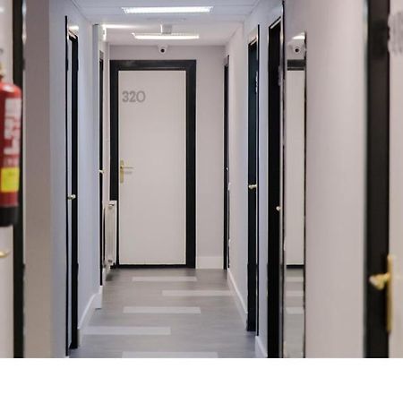 Residencia Universitaria San Agustin Барселона Екстер'єр фото